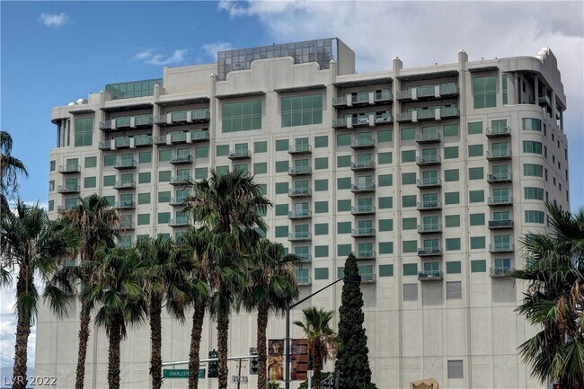 Building Photo - 900 S Las Vegas Blvd