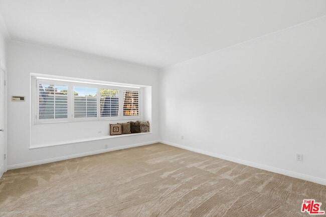 Building Photo - 13326 Maxella Ave