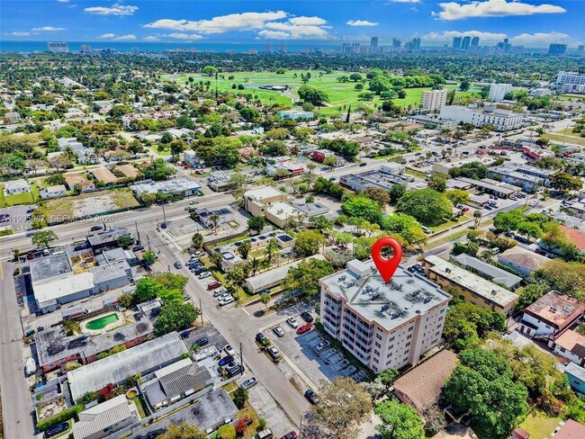 Building Photo - 1830 Dixieana St