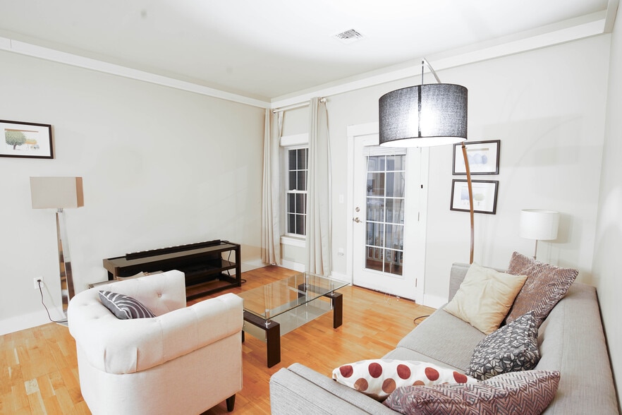 Building Photo - 54 Loomis St