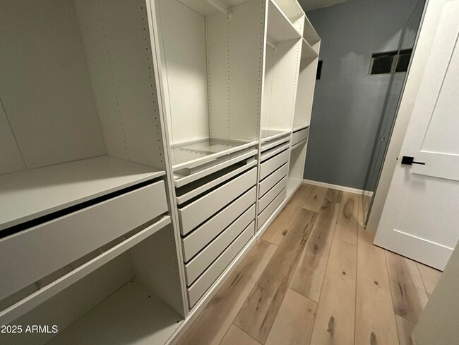 Building Photo - 3533 E Flower St