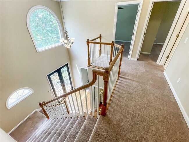 Building Photo - 1598 Brentwood Dr