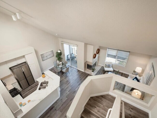 Building Photo - 440 Navaro Pl