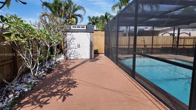 Building Photo - 2100 N 57th Way