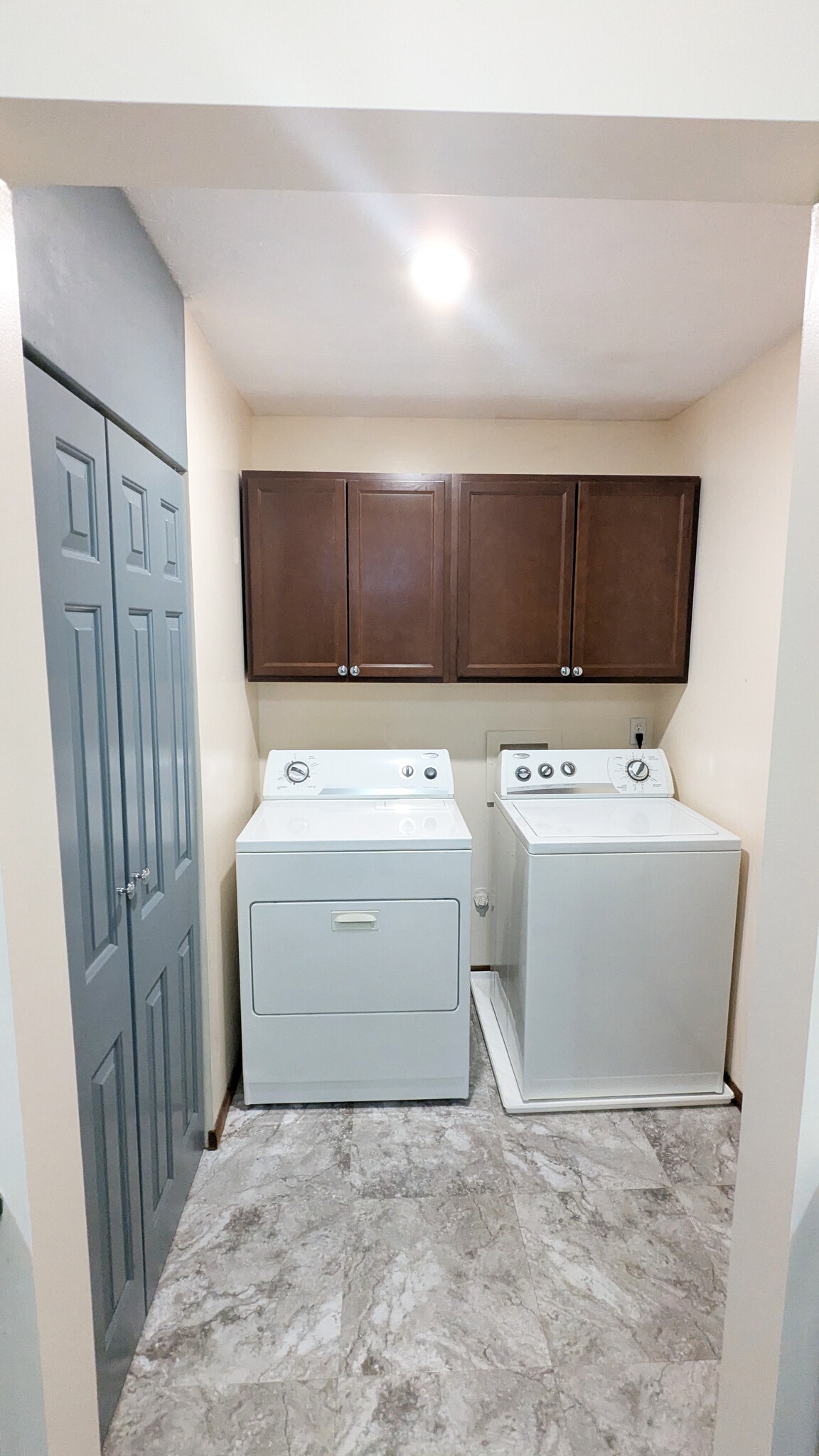 Building Photo - 70 Twilight Dr