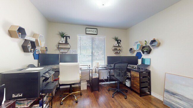 Building Photo - 1745 W San Madele Ave