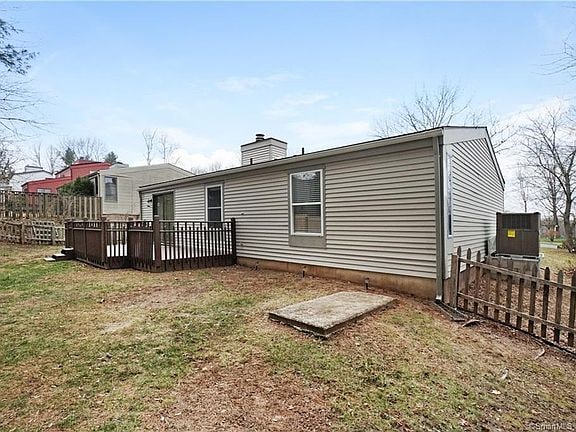 Building Photo - 12 Little River Ln