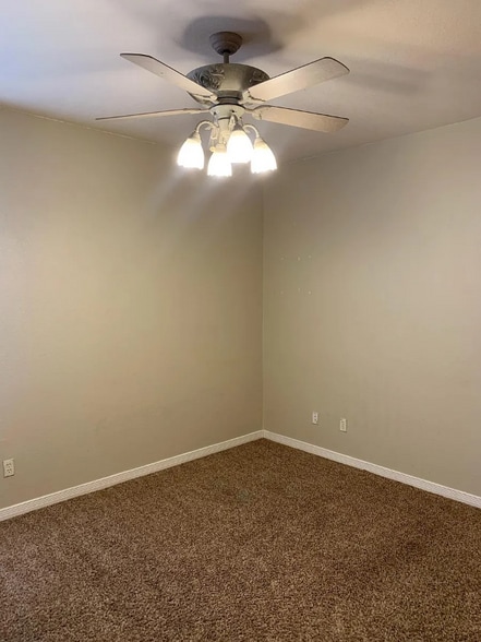 Building Photo - 11352 Loma Crystal Pl