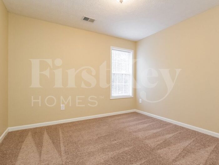 Building Photo - 176 Azalea Dr