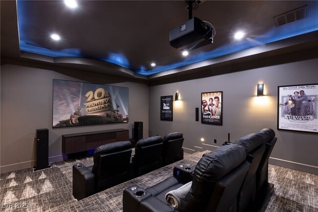 Building Photo - 2 Castle Oaks Ct