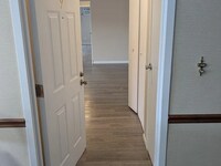 Building Photo - 5350 Camelot Dr