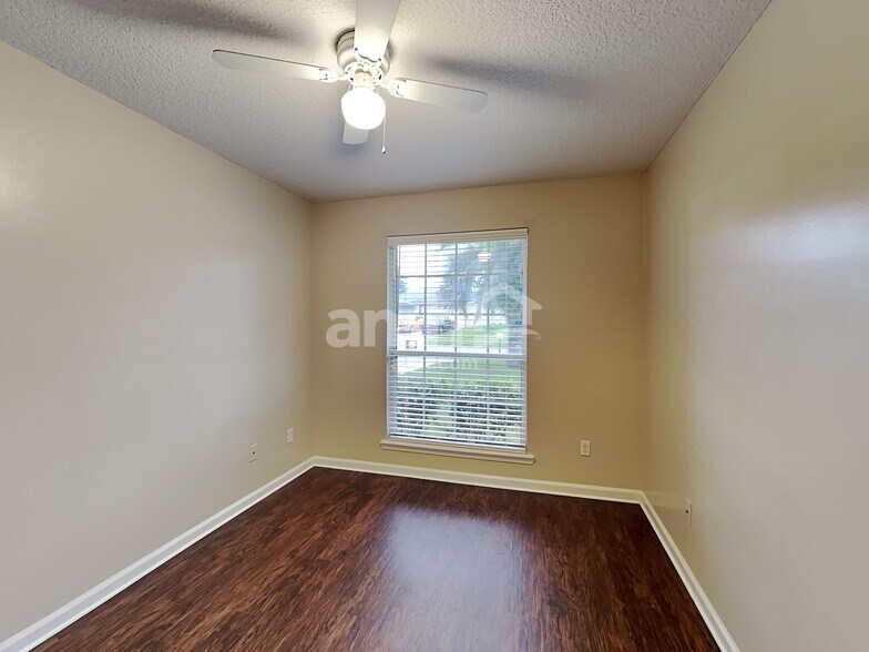 Building Photo - 7757 MacDougall Dr