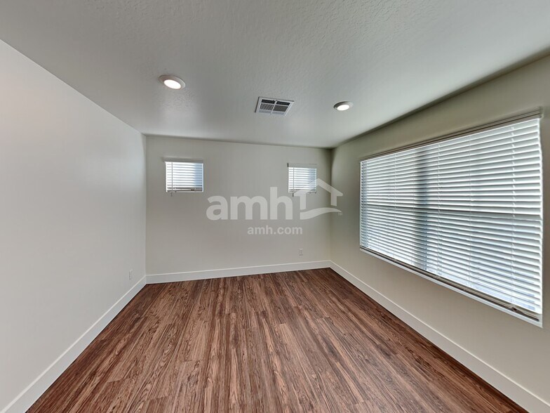 Building Photo - 21595 S 231st Way