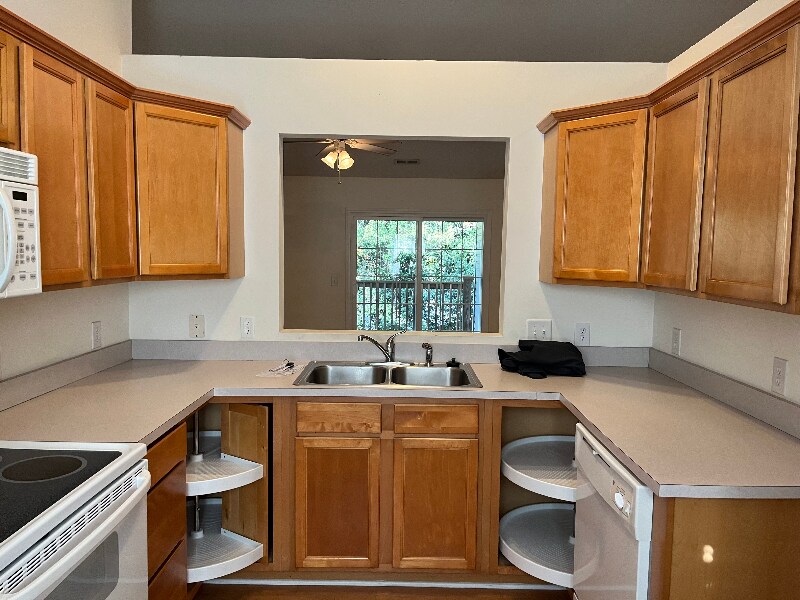 Building Photo - 5132 Greenville Loop Rd