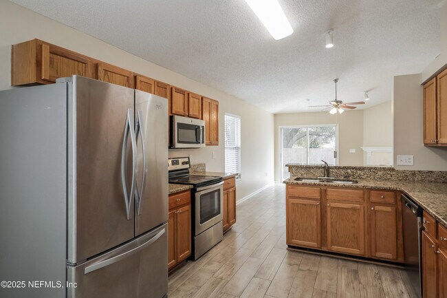 Building Photo - 7725 Westport Bay Dr