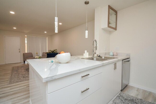 Building Photo - 4637 Wild Indigo St