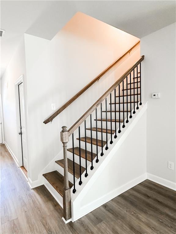 Building Photo - 6320 Pne Sta Dr