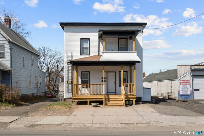 Building Photo - 93 Spring St