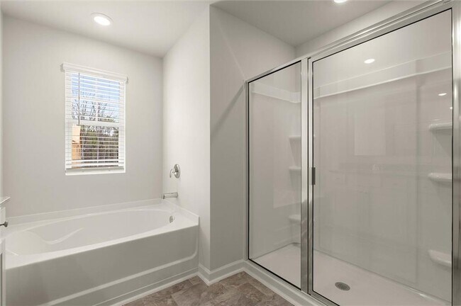 Building Photo - 348 Belmont Dr