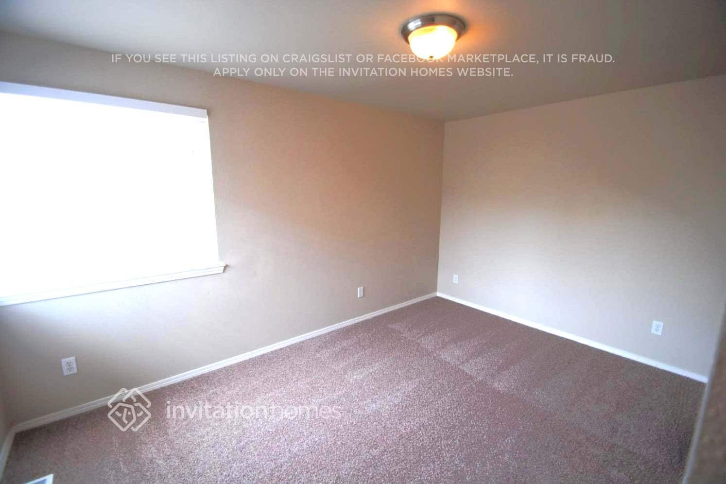 Building Photo - 16318 88th Ave E