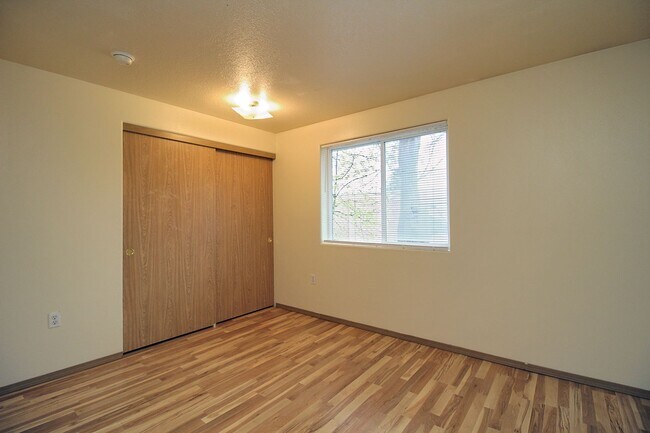 Building Photo - 3548 SE 119th Ave