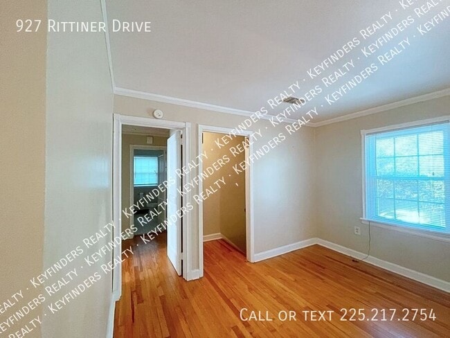 Building Photo - 927 Rittiner Dr