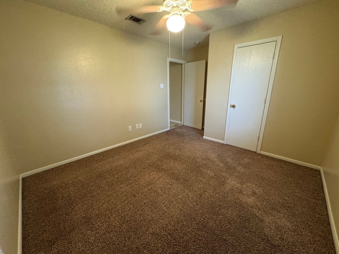 Building Photo - 4304 Sand Dollar Dr