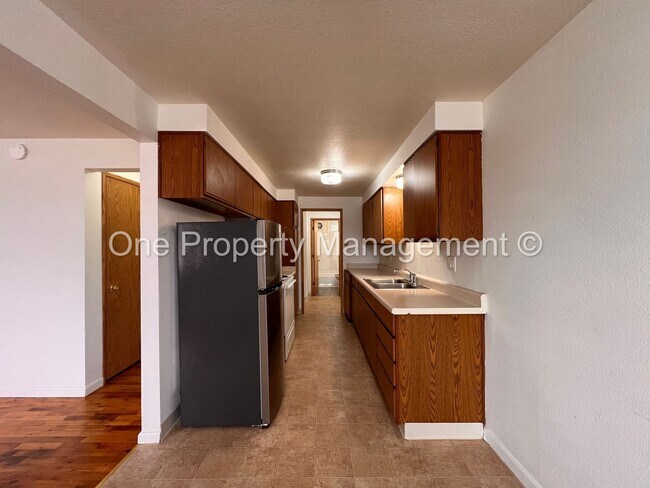 Building Photo - 119 SE 98th Ave