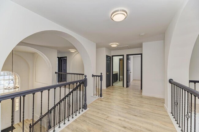 Building Photo - 5610 Heartland Ct