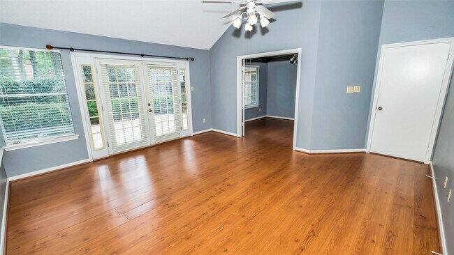 Building Photo - 171 E Pathfinders Cir