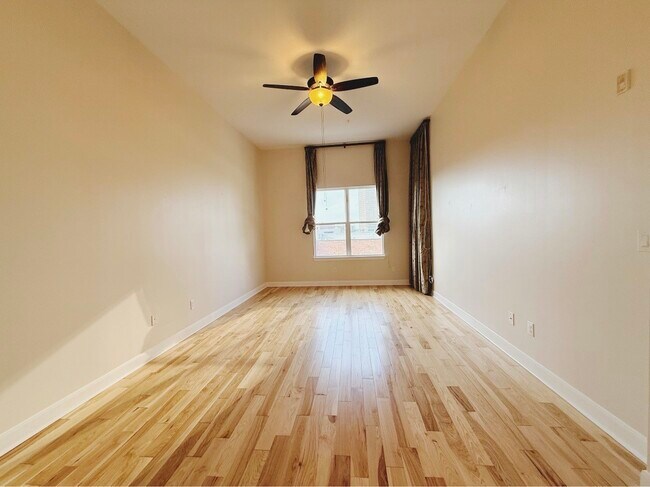 Building Photo - 300 St Joseph Pkwy
