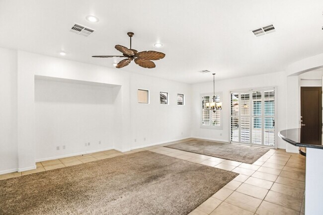 Building Photo - Anthem Country Club Beauty w/ Casita