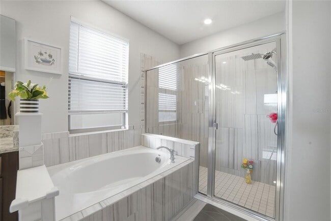 Building Photo - 1461 Clear Brook Pl