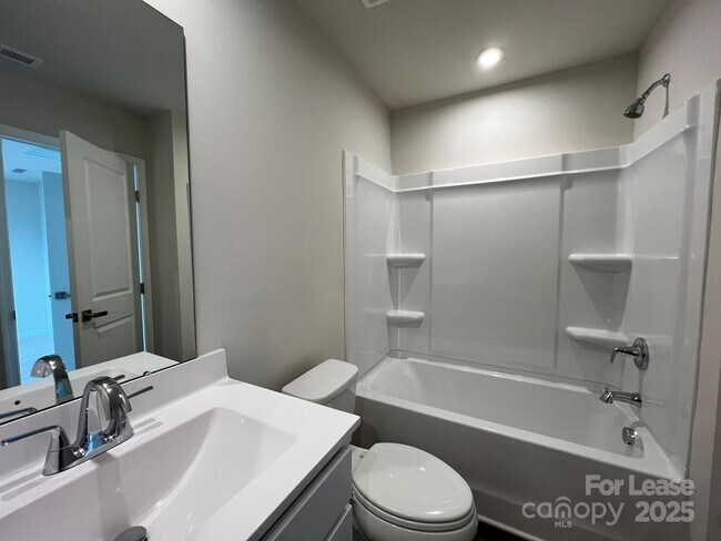 Building Photo - 7102 Capstan Ter