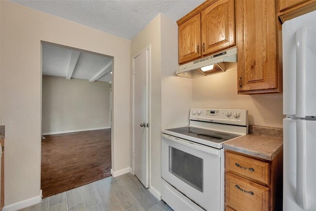 Building Photo - 16603 Tibet Rd