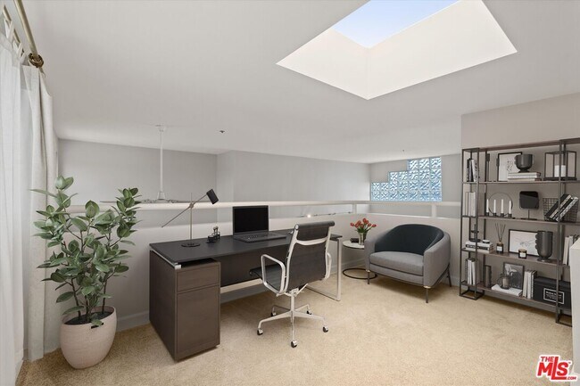 Building Photo - 12773 Caswell Ave