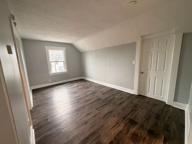 Building Photo - 1414 61st St