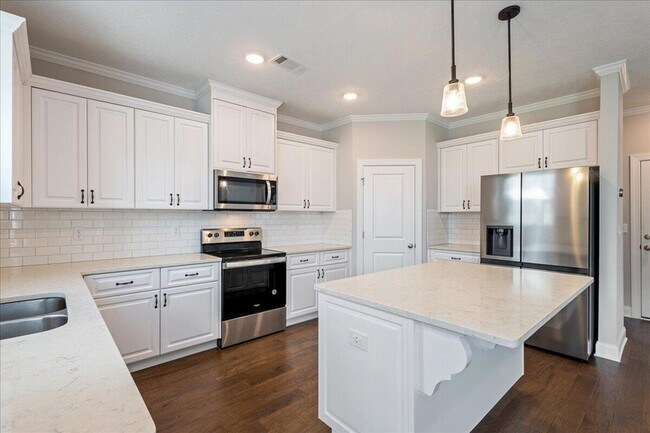 Building Photo - 3076 Lobella Dr