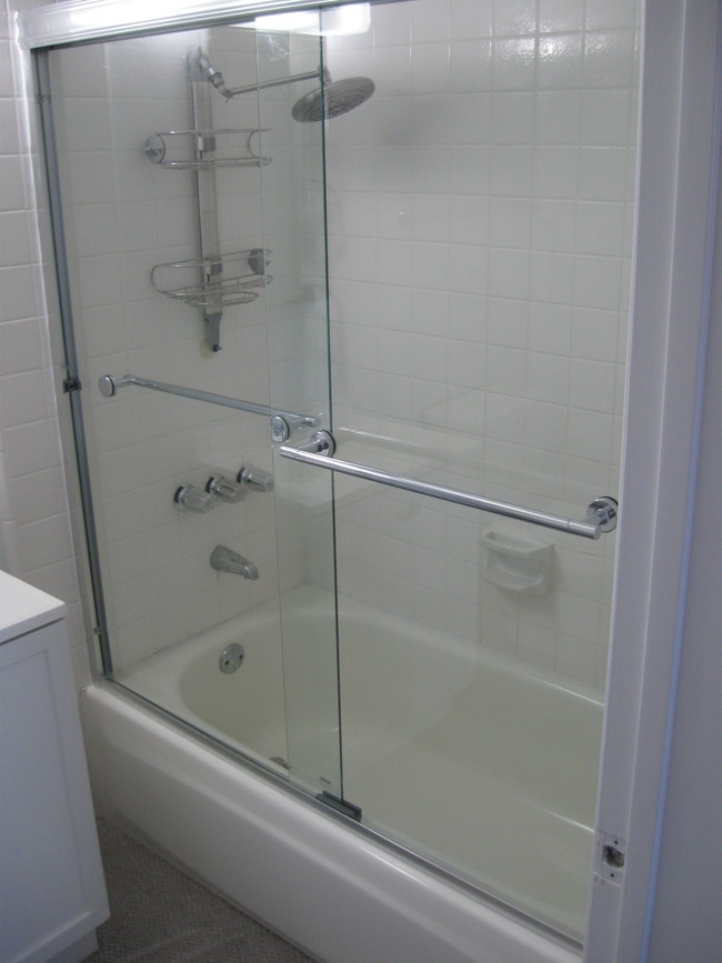 New Shower Doors - 1133 24th St