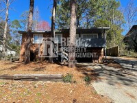 Building Photo - Charming Three Bedroom Home In Warner Robins