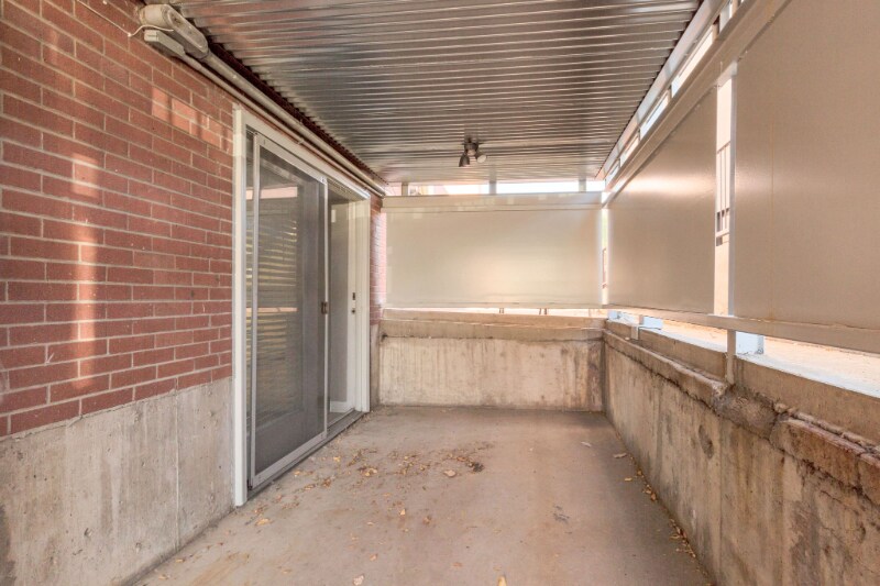 Building Photo - 10760 W 8th Ave