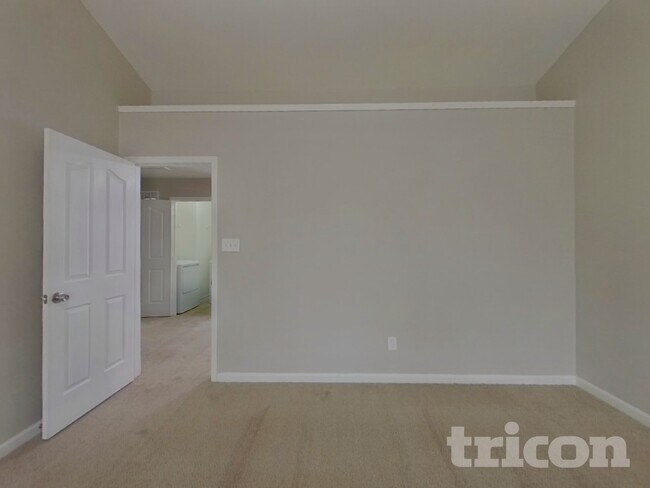 Building Photo - 2435 Cairns Mill Court