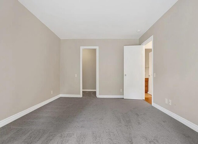 Primary Photo - 16879 Bluewater Ln