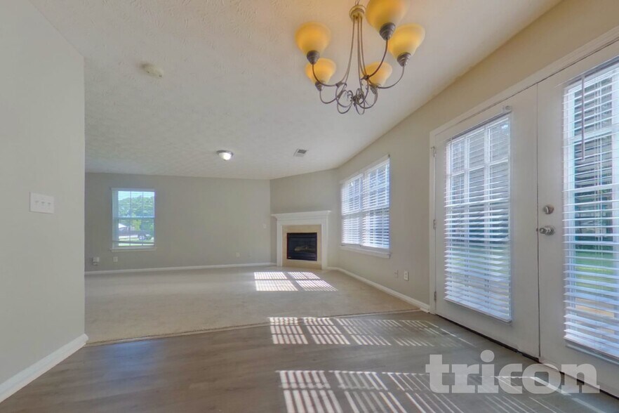 Building Photo - 5413 Wicklander Dr