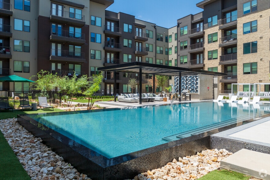 Primary Photo - Revolve ATX