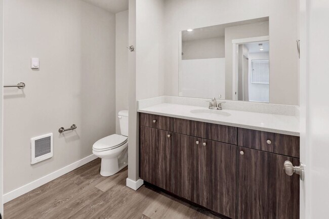 Building Photo - 1837 Eastgate Loop