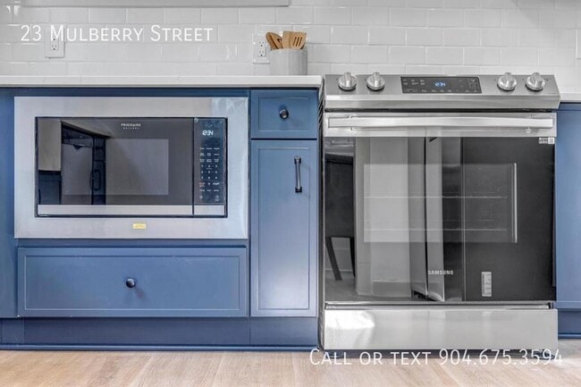 Building Photo - 23 Mulberry St