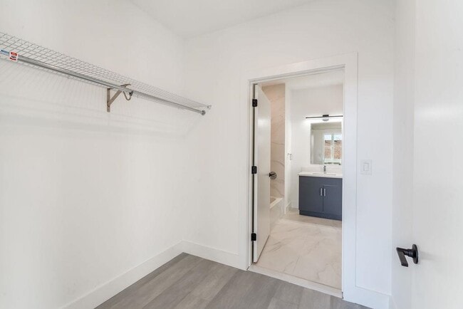 Building Photo - 43-45-45 W 32nd St