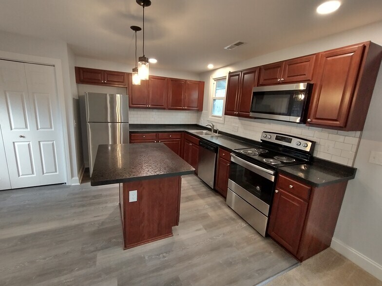 Lots of counter space - 35 Spring St