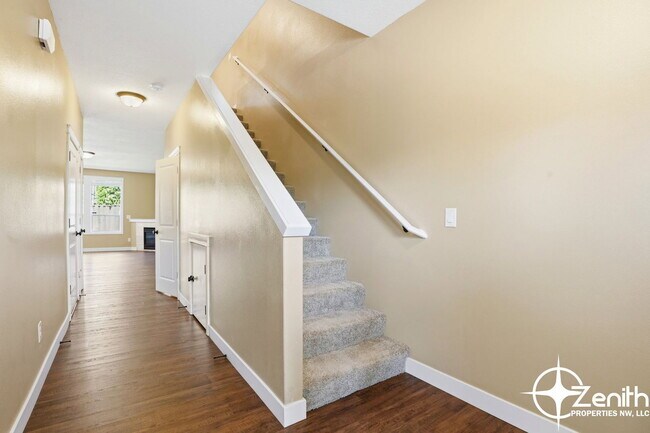 Building Photo - 4608 NE 91st Way